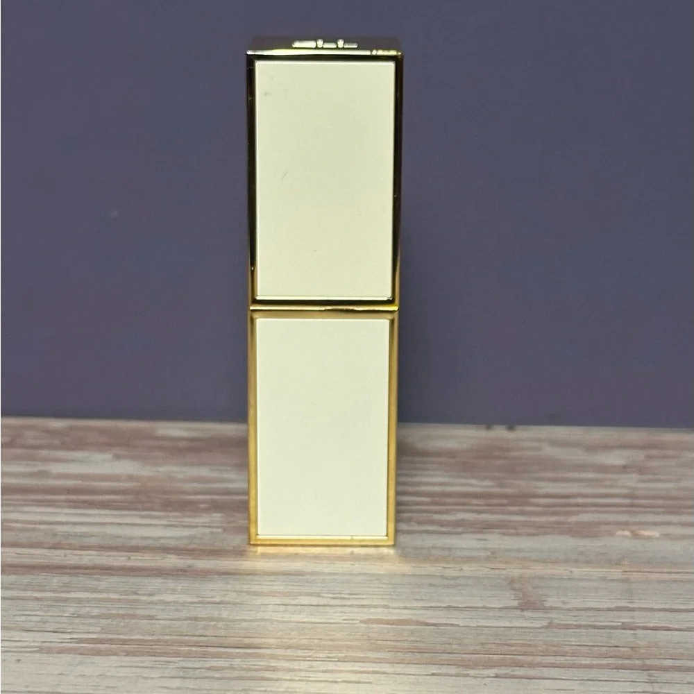 Tom Ford Lipstick - Sex Oyster - Picture 3 of 5